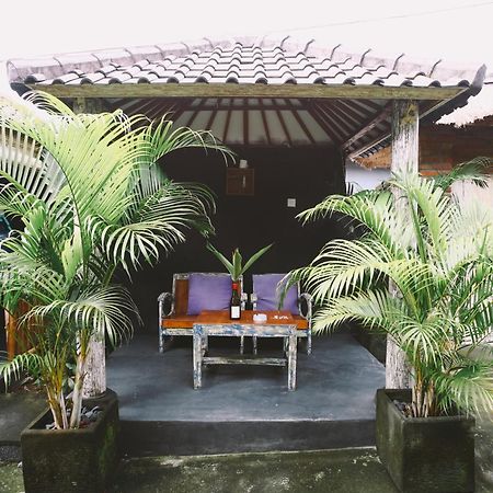 Swan House Canggu Hotel Luaran gambar
