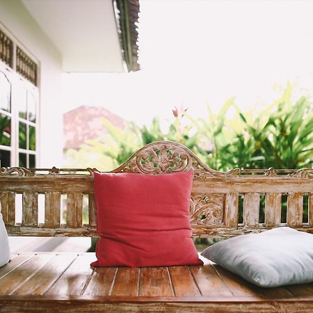 Swan House Canggu Hotel Luaran gambar