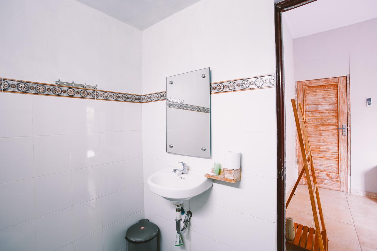 Swan House Canggu Hotel Luaran gambar