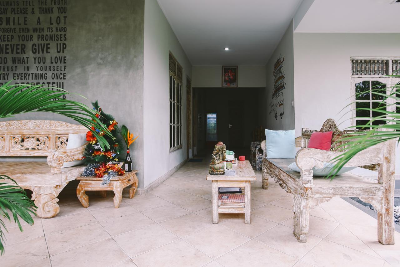 Swan House Canggu Hotel Luaran gambar